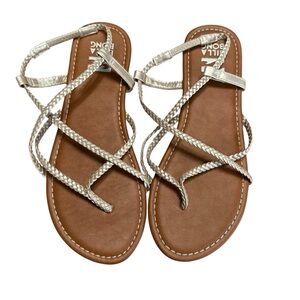 Billabong Women’s Platinum Braided Strappy Crossing Over Sandals